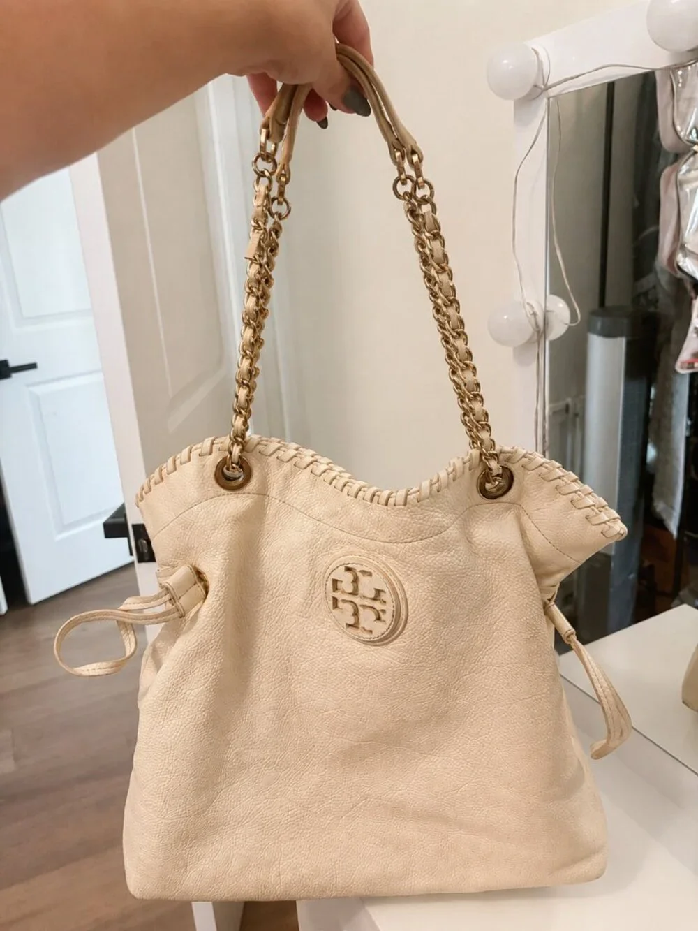 Tory Burch classic tory